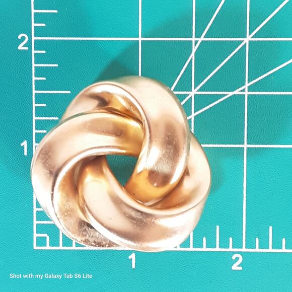 Knotted Brooch Gold Tone Matte Metal - Picture 8 of 8